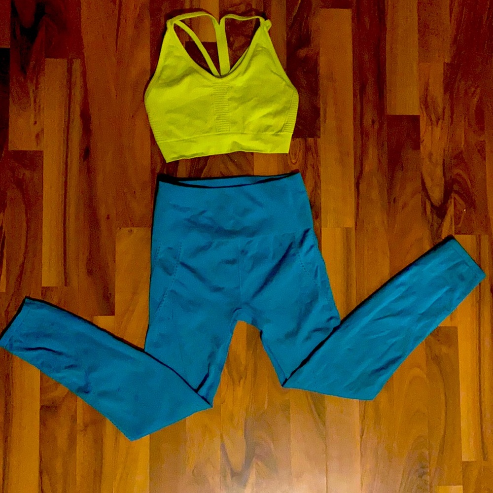 Fabletics sports bra and high waisted leggings